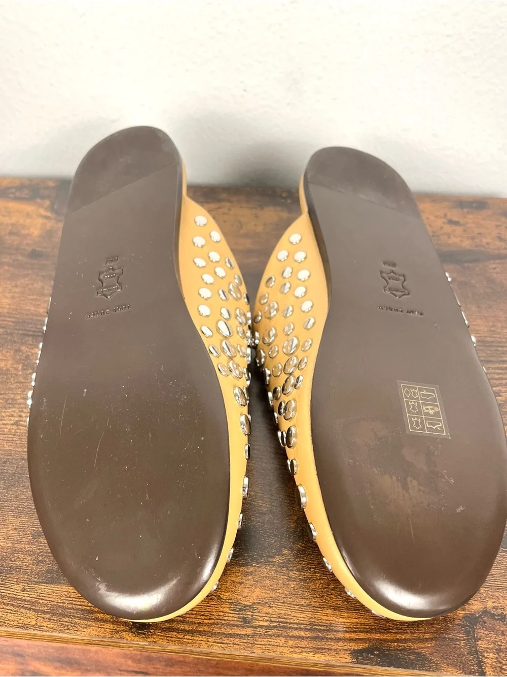 Tory Burch 8.5 Studded Embellished Beige Leather Slip-On Flat Mules